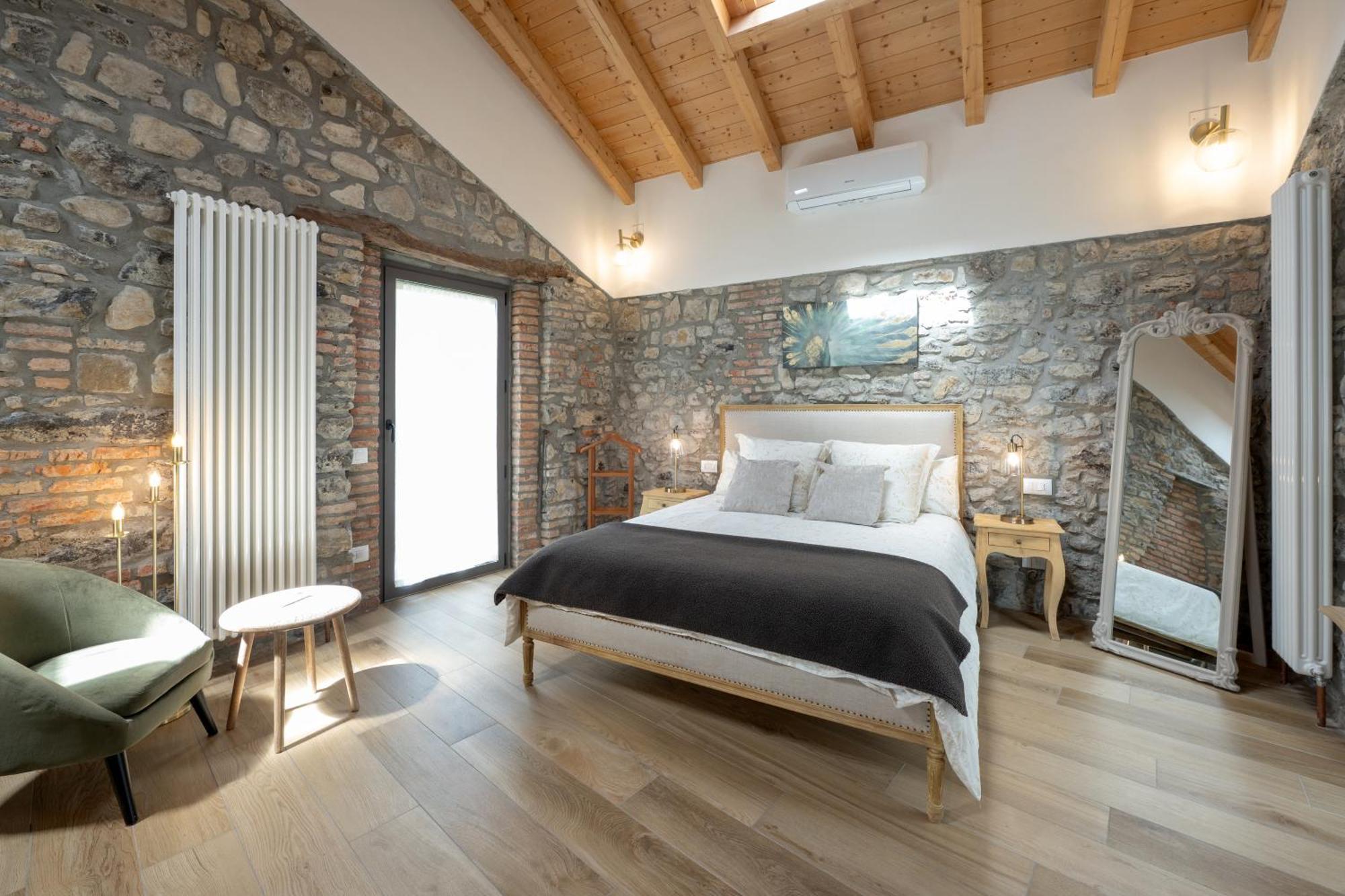 Lora Villa, With Lake View 오수키오 외부 사진